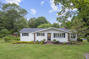 9 Brewster Ln Hanover MA-1