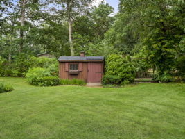 9 Brewster Ln Hanover MA-50