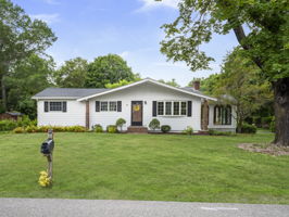 9 Brewster Ln Hanover MA-46