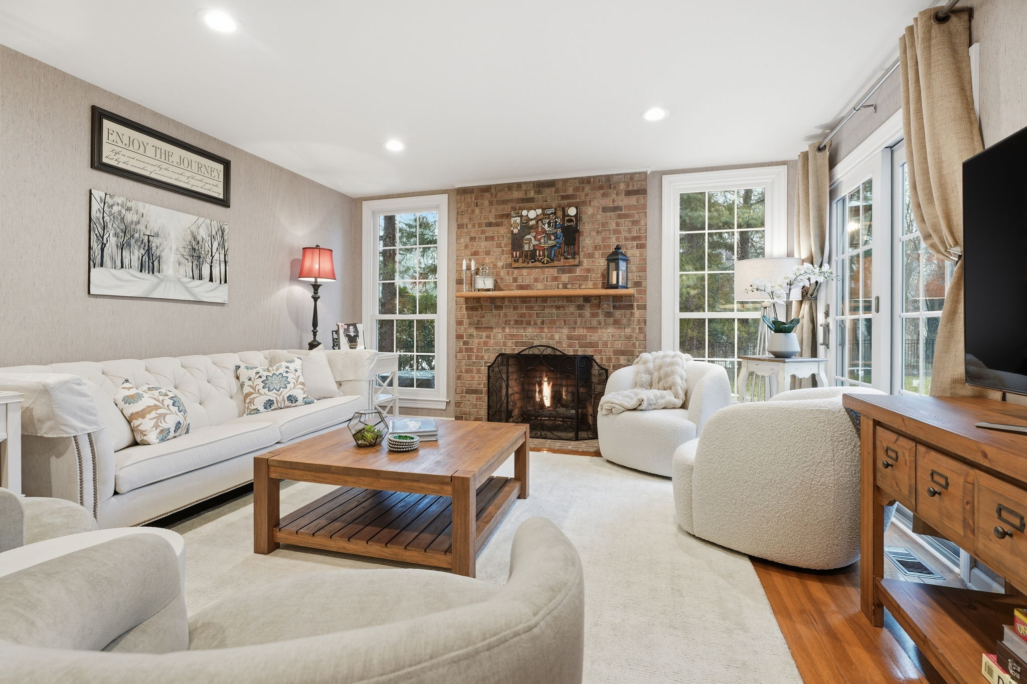 001_DSC00230_with_fire