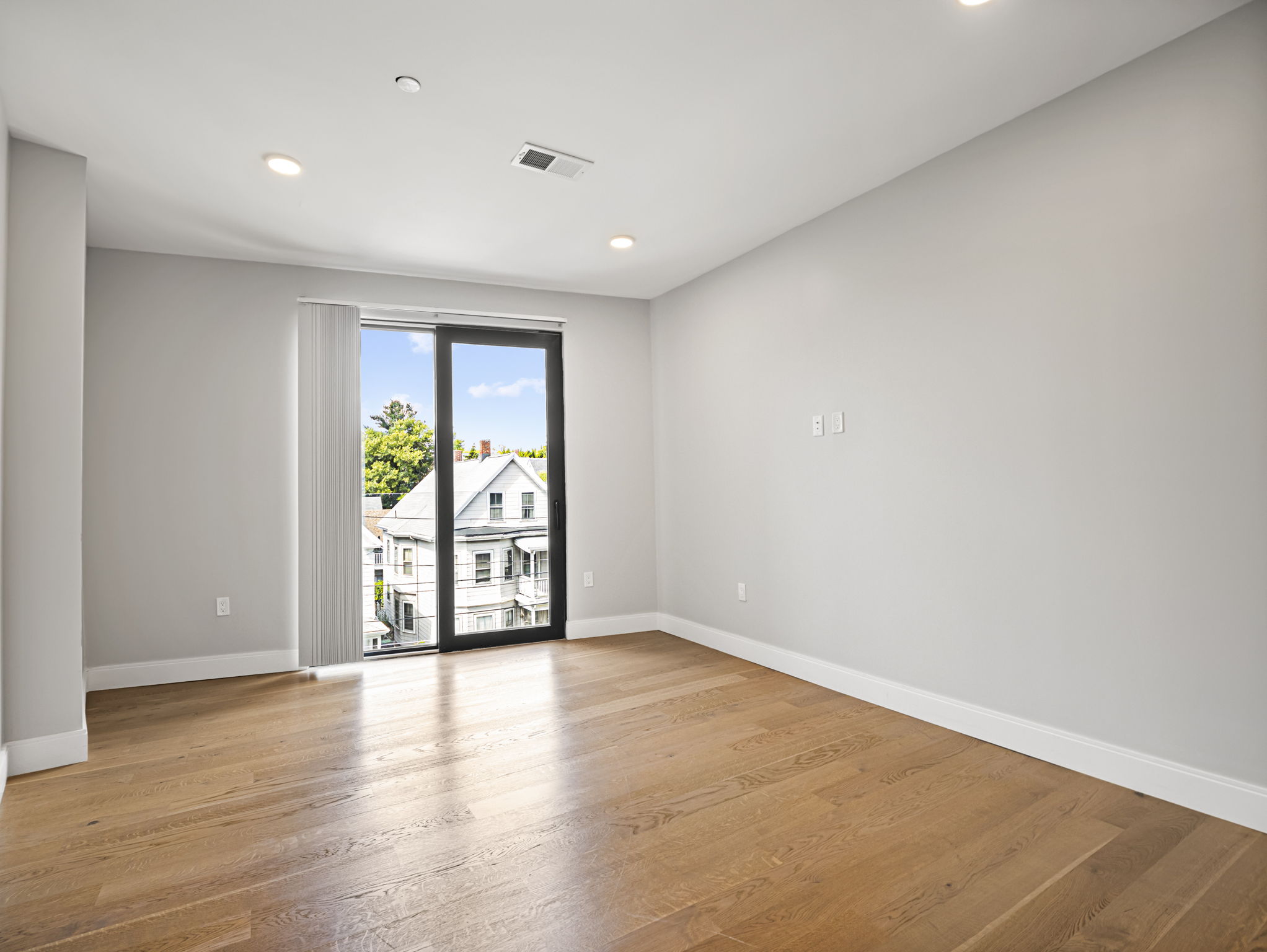 Unit 307 Central St Somerville MA 9