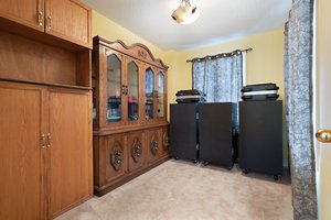9 Dunvegan Crescent, Brampton, ON L7A 2Y3, CA Photo 5
