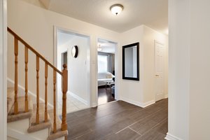 9 Dunvegan Crescent, Brampton, ON L7A 2Y3, CA Photo 4