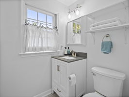9 Elm St unit 4, Acton, MA 5