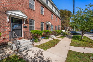9 Falkland Pl unit a2, Portsmouth, NH 03801, USA Photo 5