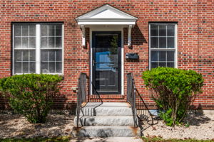 9 Falkland Pl unit a2, Portsmouth, NH 03801, USA Photo 2