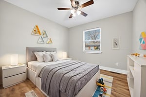 LUND1994 virtually staged.jpeg