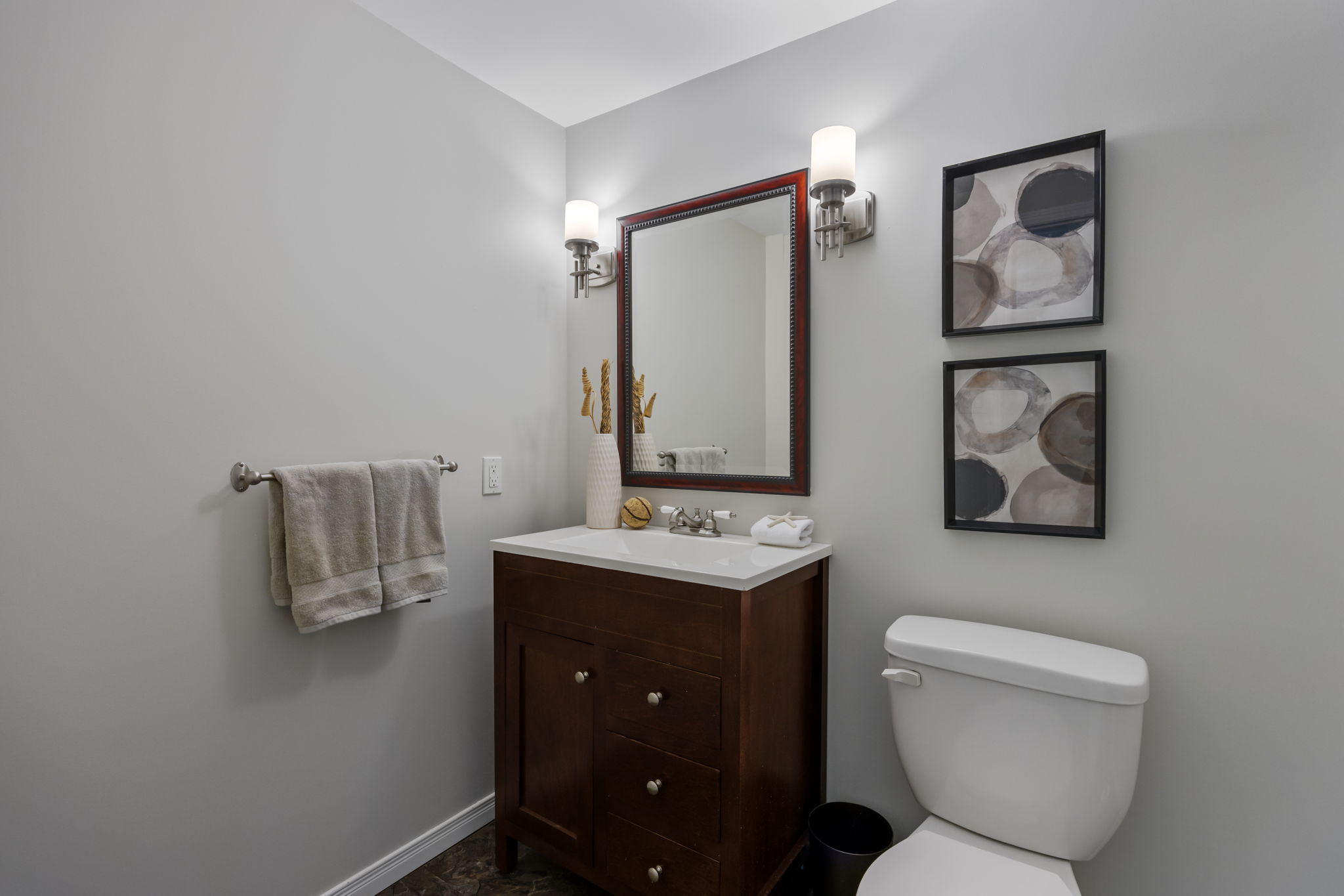  Photo 44