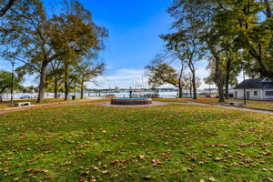 9 Fleet St, Portsmouth, NH 03801, USA Photo 7