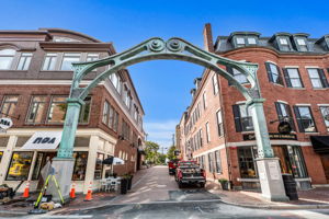 9 Fleet St, Portsmouth, NH 03801, USA Photo 13