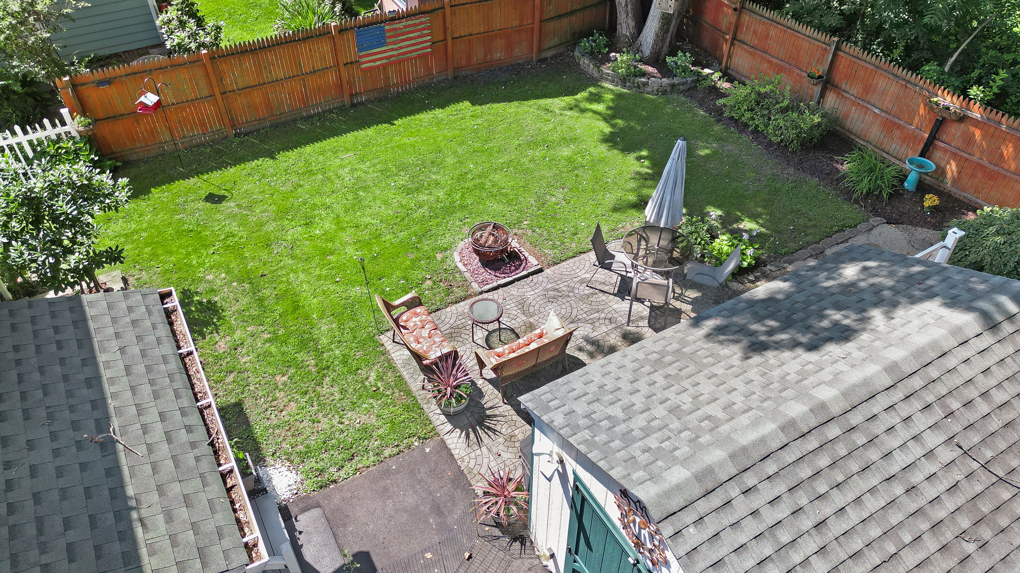  Photo 10