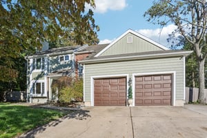 Glenforest Dr-S0210-001.jpg