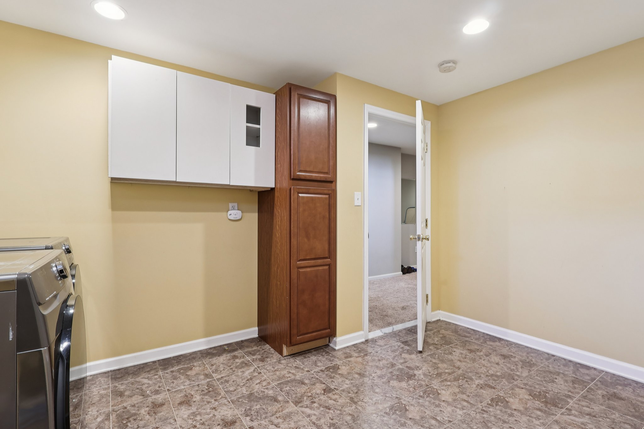 Governor Fort Blvd-S2503-031.jpg