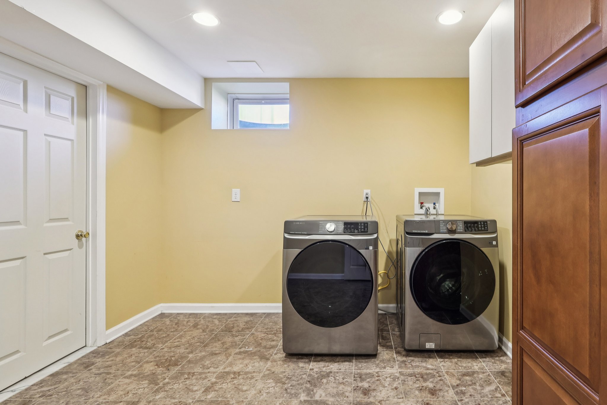 Governor Fort Blvd-S2503-032.jpg