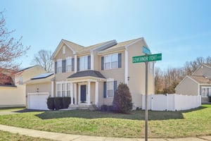 Governor Fort Blvd-S2503-002.jpg