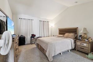 Governor Fort Blvd-S2503-016.jpg