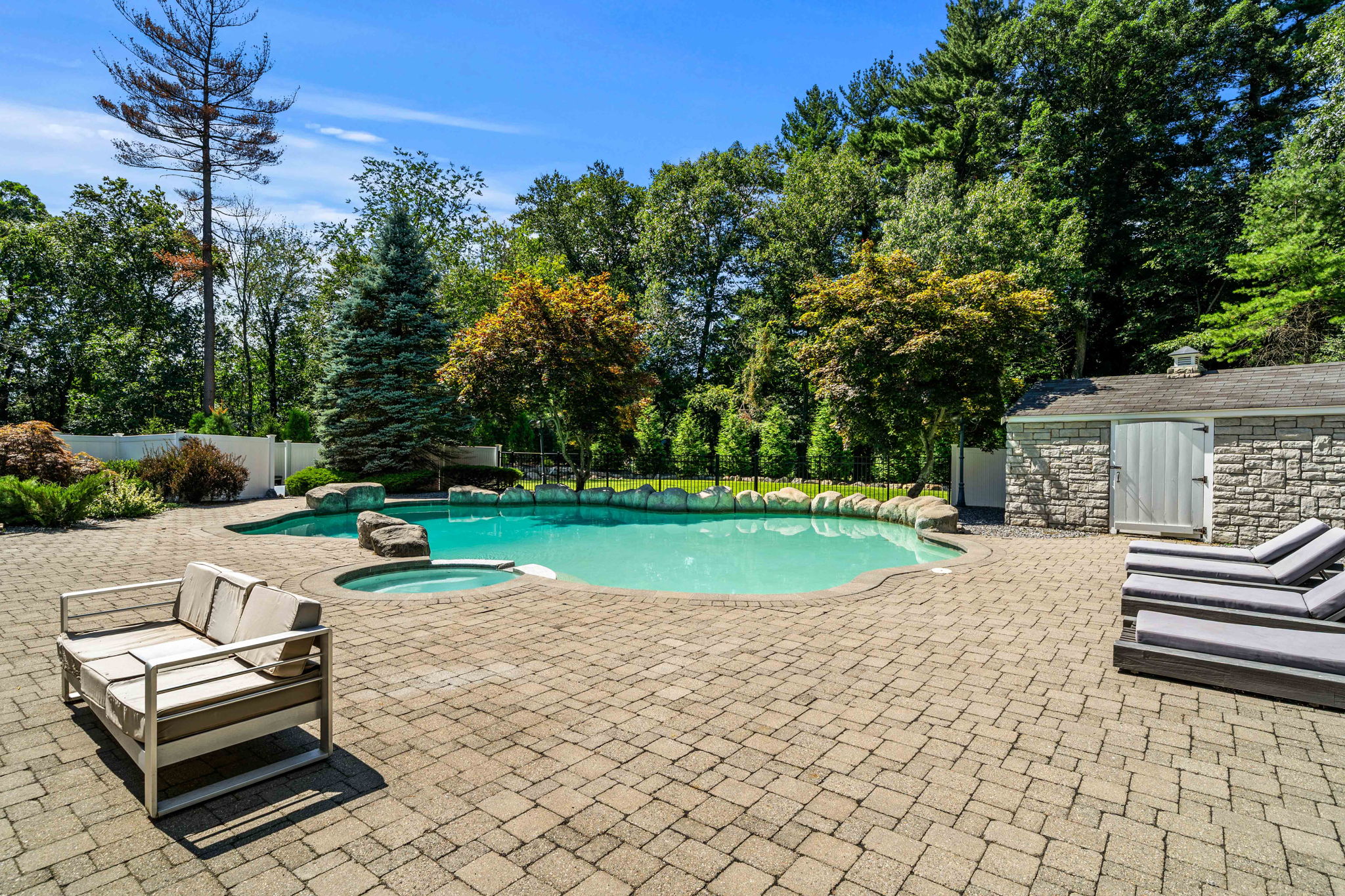 9 Grandview Rd, North Reading, MA 01864, USA Photo 6