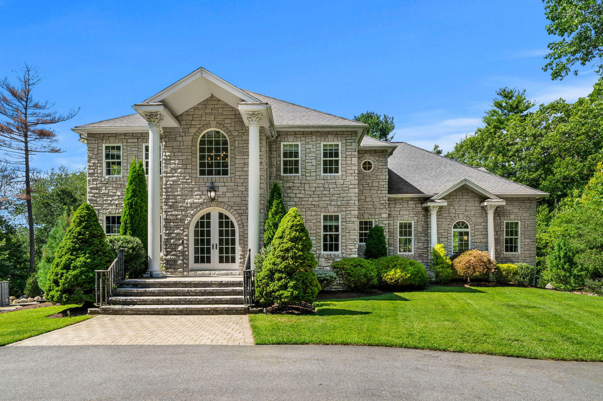 9 Grandview Rd, North Reading, MA 01864, USA