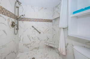 Master Bathroom1b