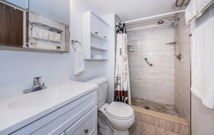 Bathroom1a