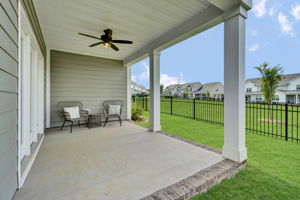  Photo 64