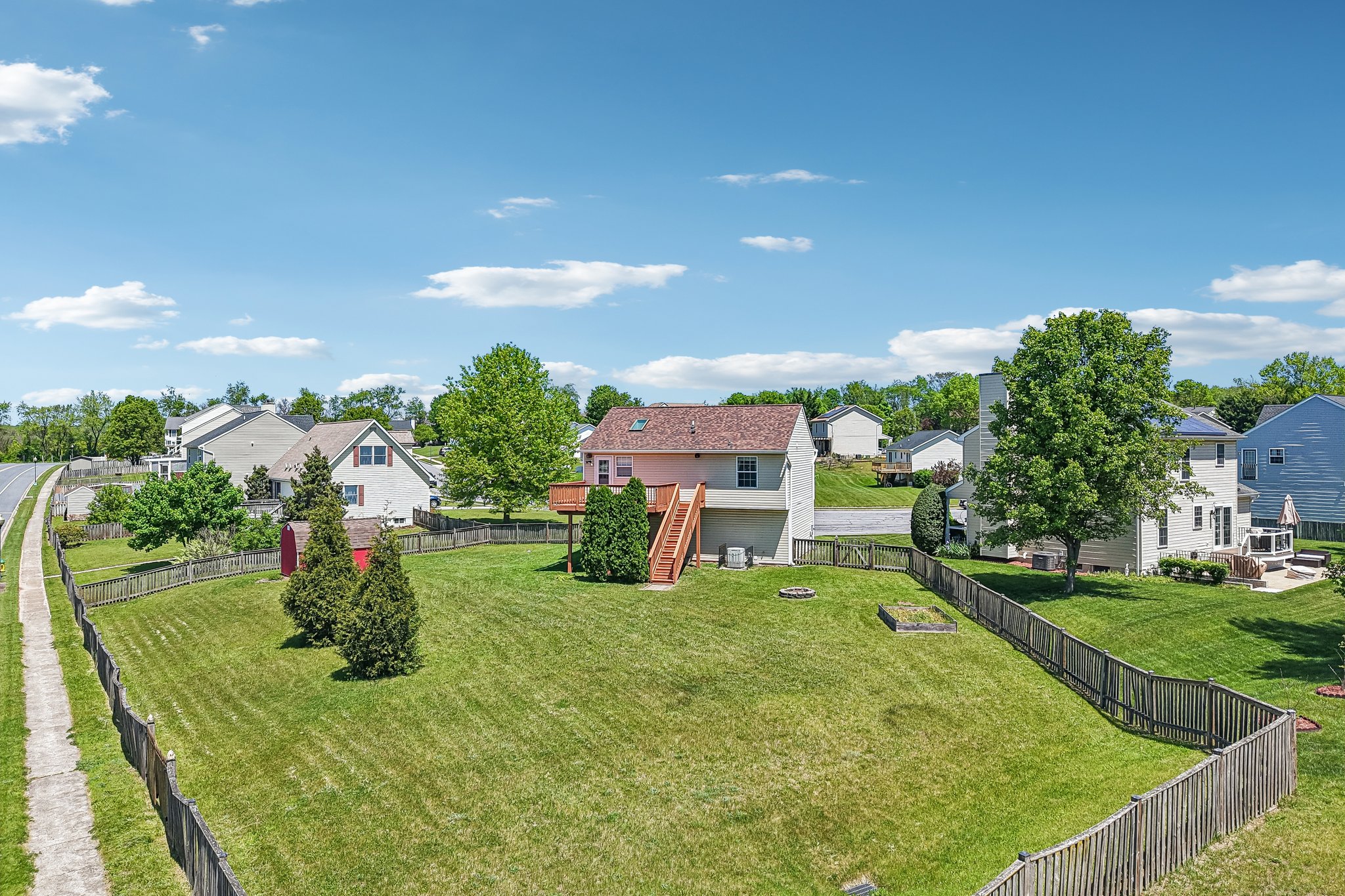 Heritage Ln-S0805-046.jpg