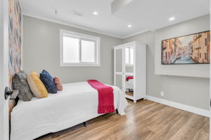 Bedroom/Office