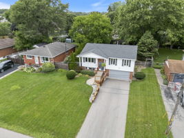  Photo 0