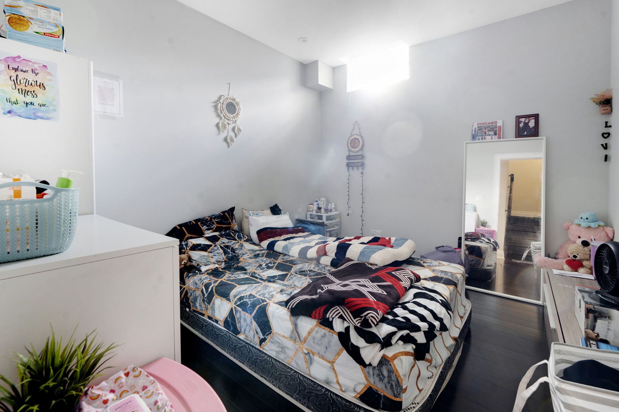  Photo 48