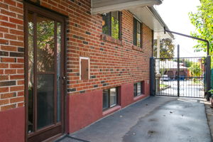  Photo 37
