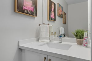 Bedroom 5: Ensuite Bath