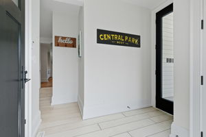  Photo 201