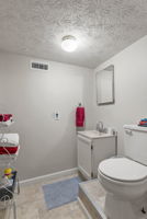  Photo 35