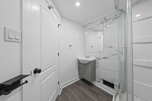  Photo 37
