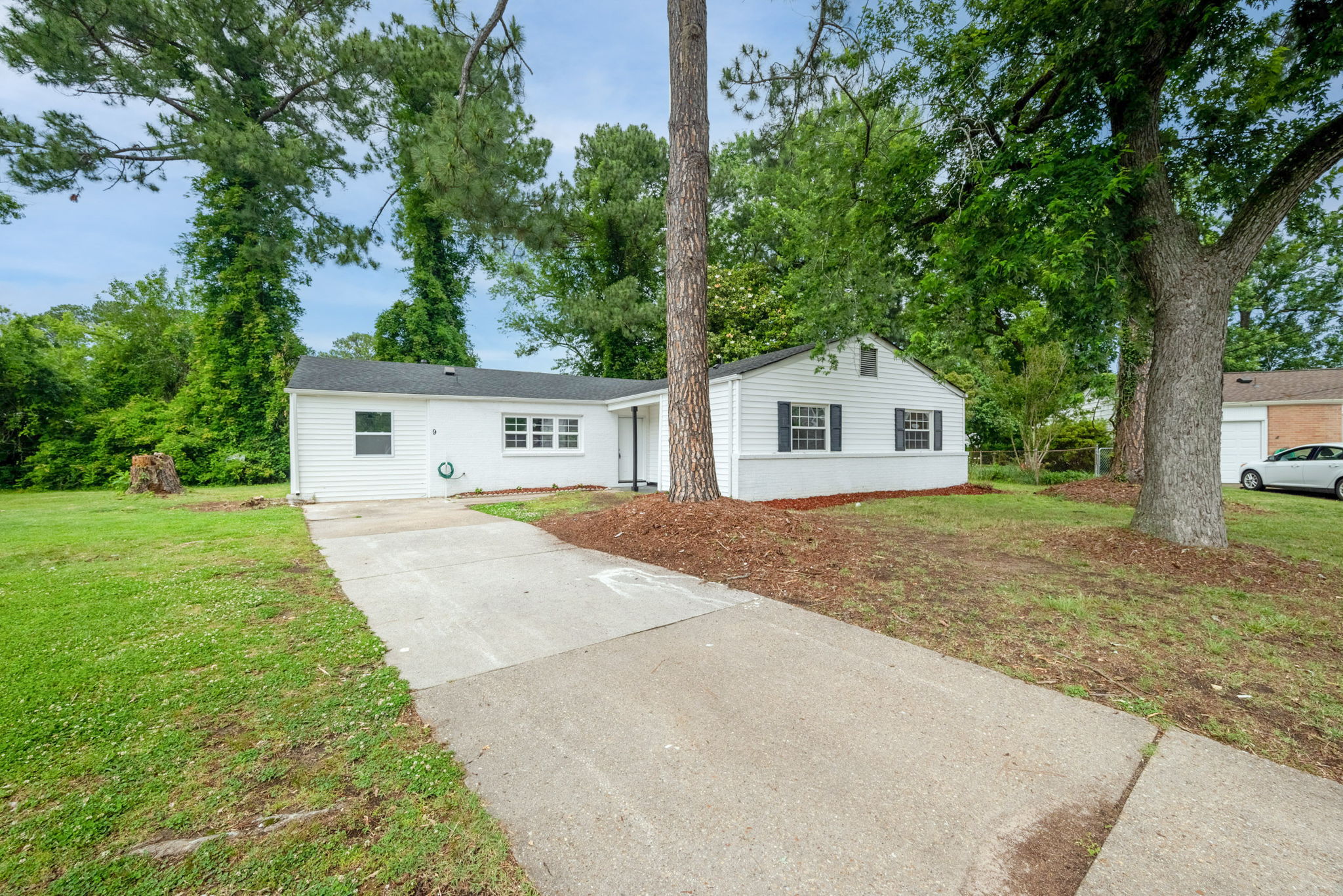 9 Maume Cir, Hampton, VA 23666 American Real Estate Media