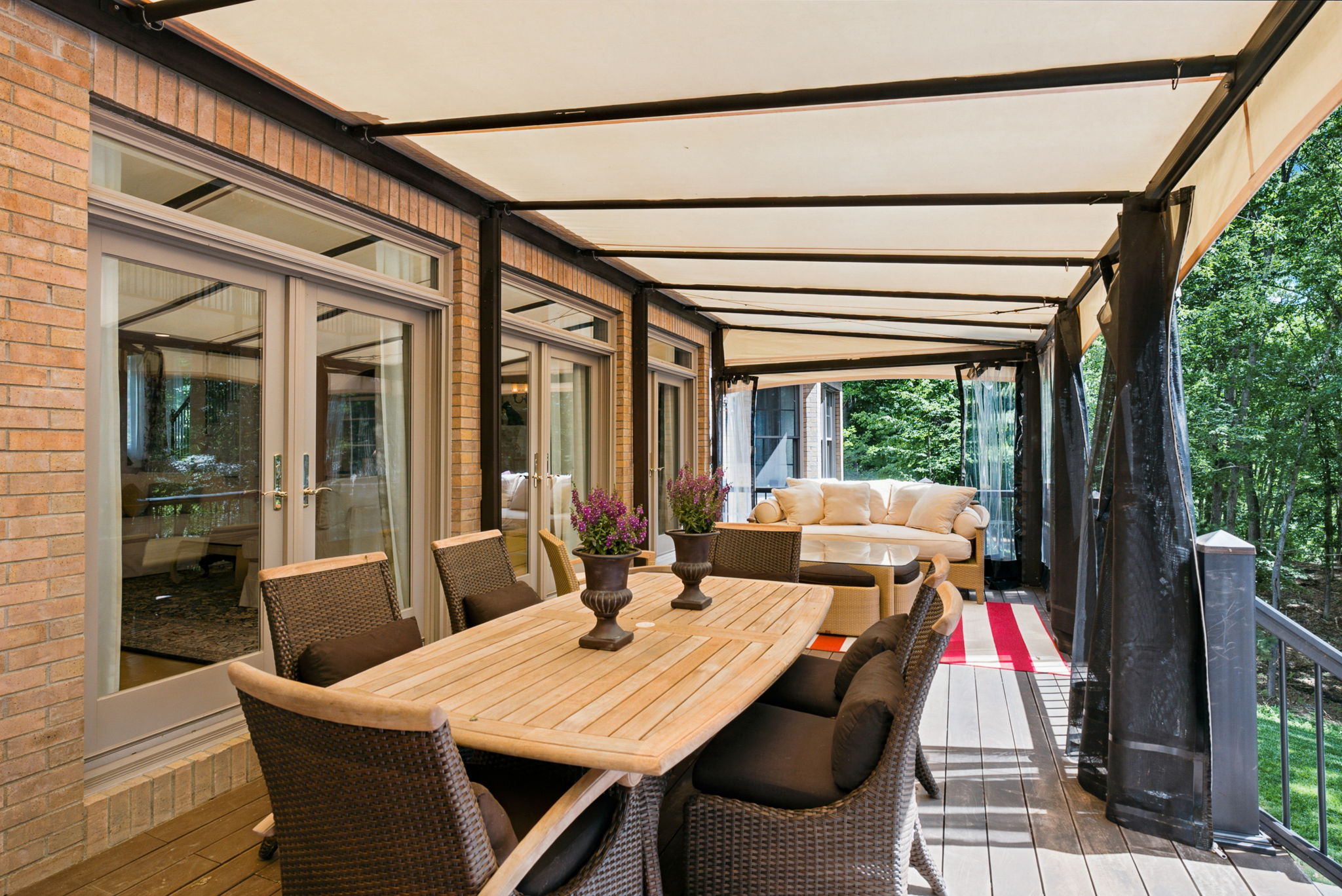  Photo 65