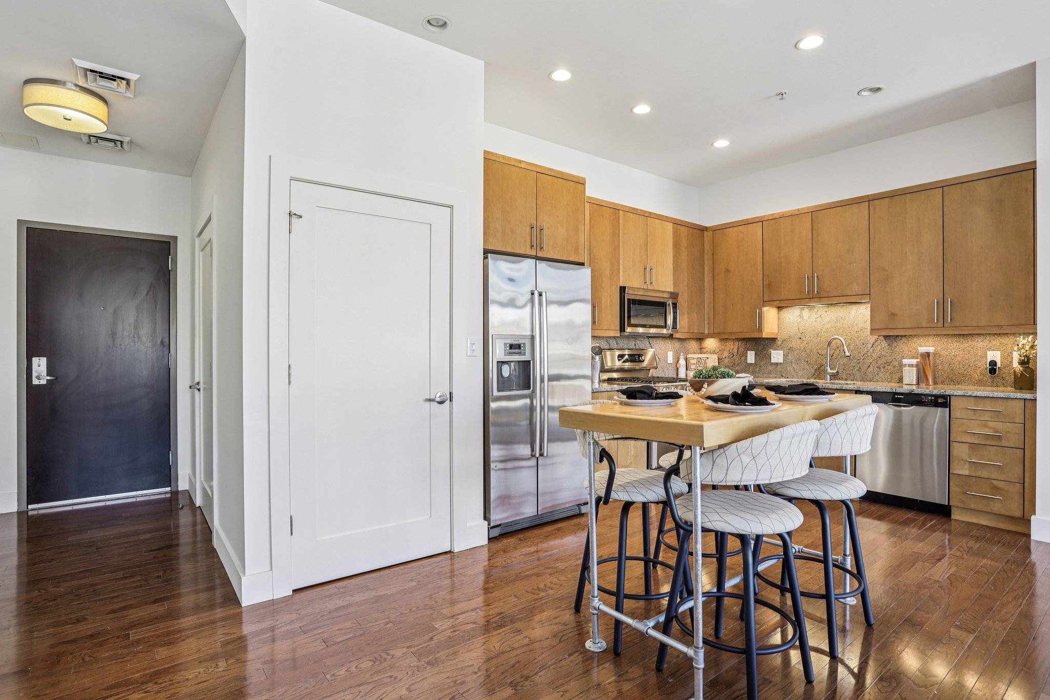N Euclid Ave-S1903-011.jpg