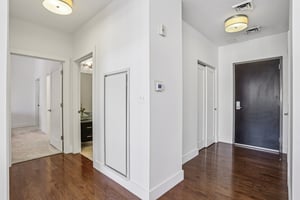 N Euclid Ave-S1903-014.jpg