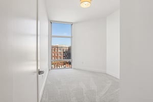 N Euclid Ave-S1903-015.jpg