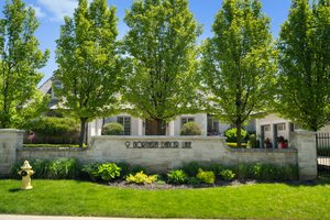 9 Northern Dancer Ln