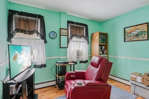 9 Old Market St-S1202-024.jpg