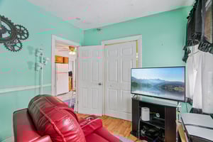 9 Old Market St-S1202-025.jpg