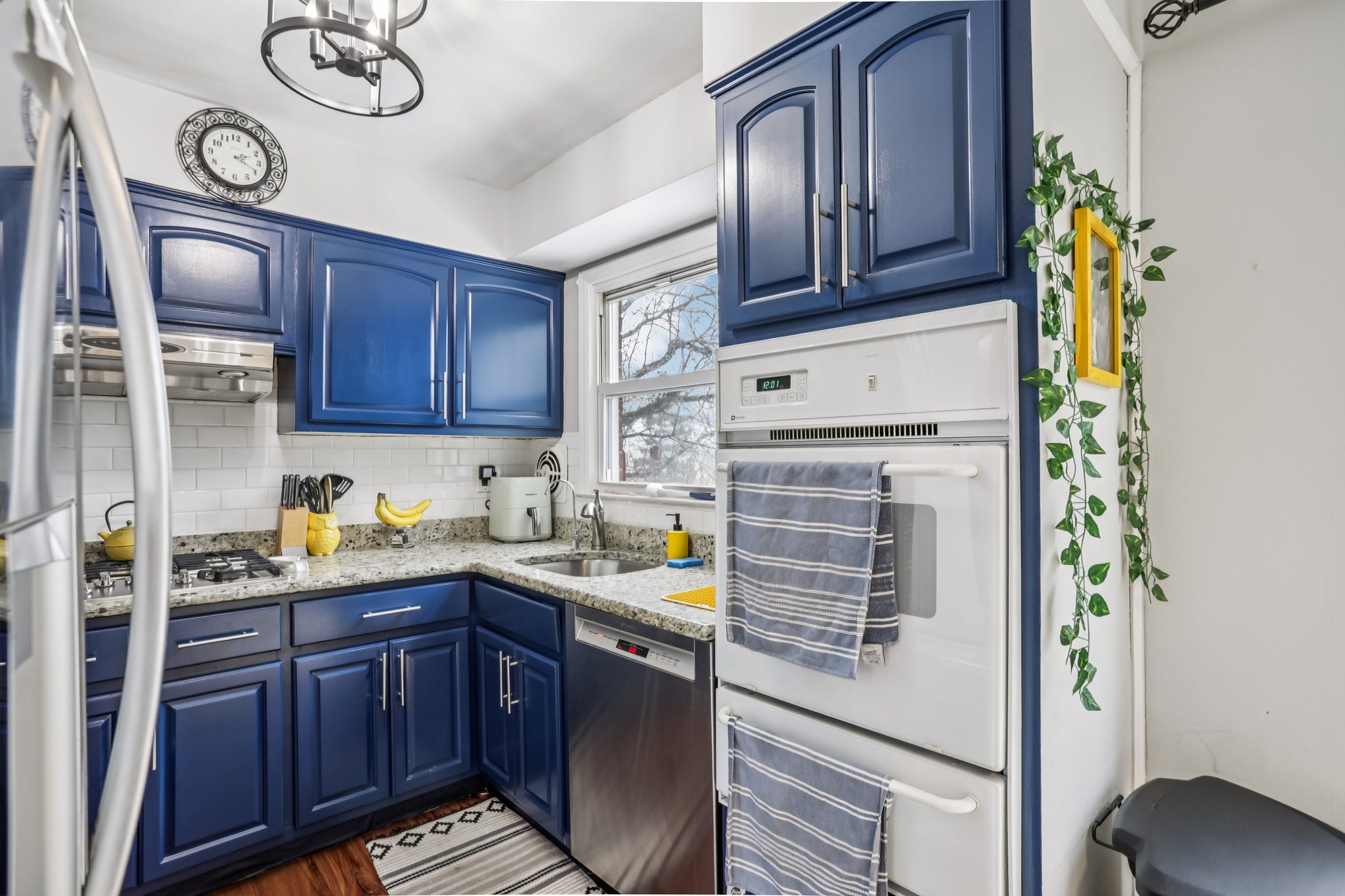 9 Oxford Ct 7908-S0603-017.jpg