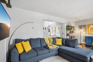 9 Oxford Ct 7908-S0603-007.jpg