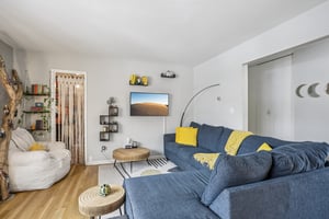 9 Oxford Ct 7908-S0603-009.jpg