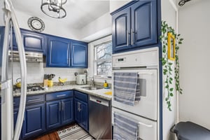 9 Oxford Ct 7908-S0603-017.jpg