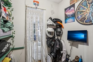 9 Oxford Ct 7908-S0603-019.jpg