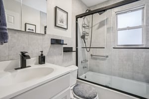 9 Oxford Ct 7908-S0603-028.jpg