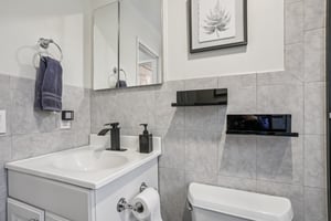 9 Oxford Ct 7908-S0603-029.jpg