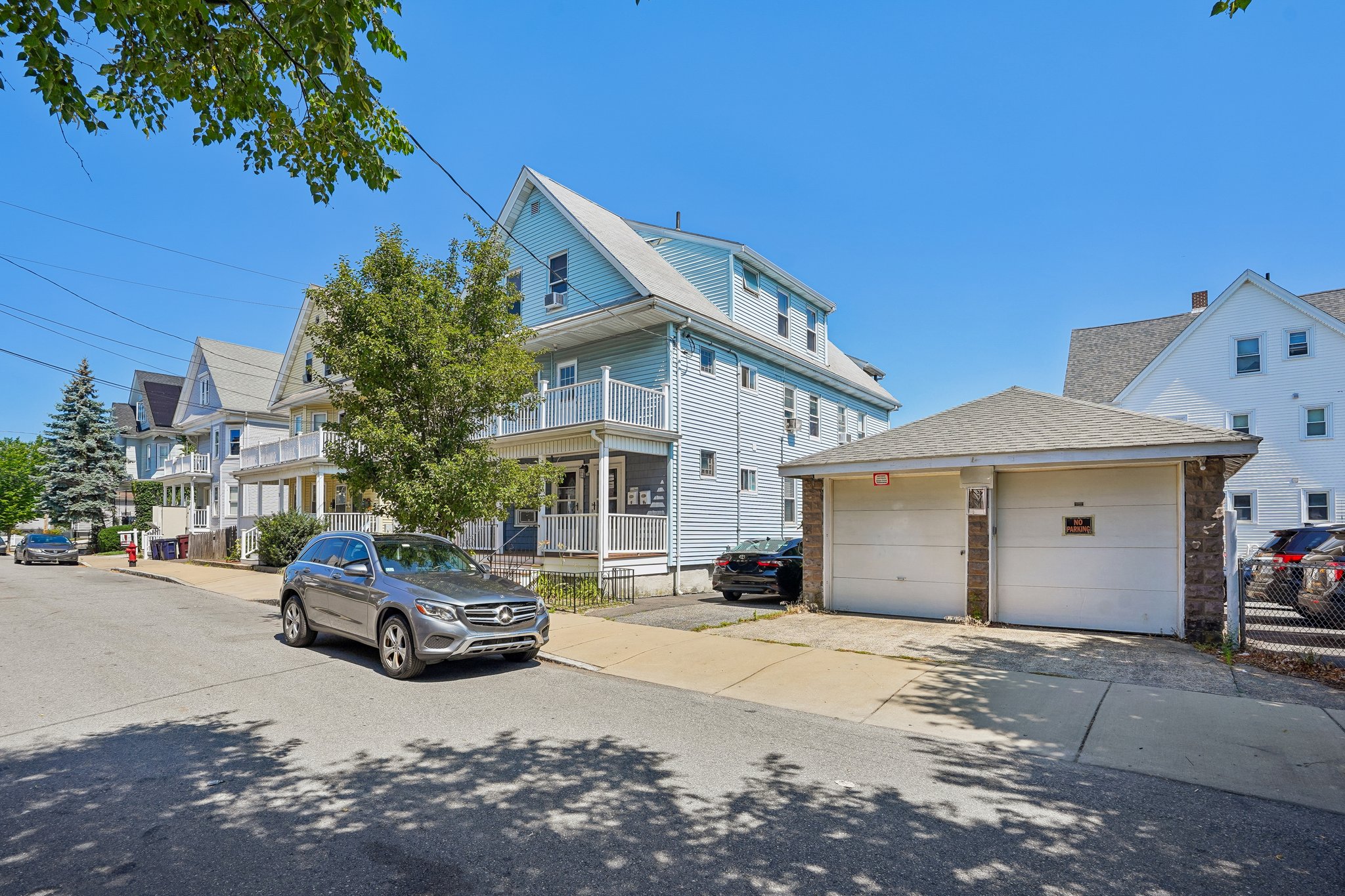 Porter St unit 3-S2807-002.jpg